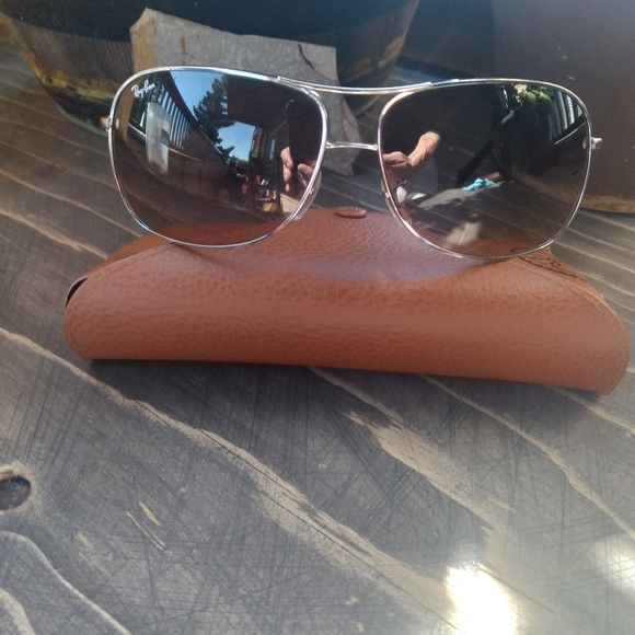 Authentic Ray-Ban Sunglasses Like New in Mint Condition RB3267 004/13 - Picture 3 of 4